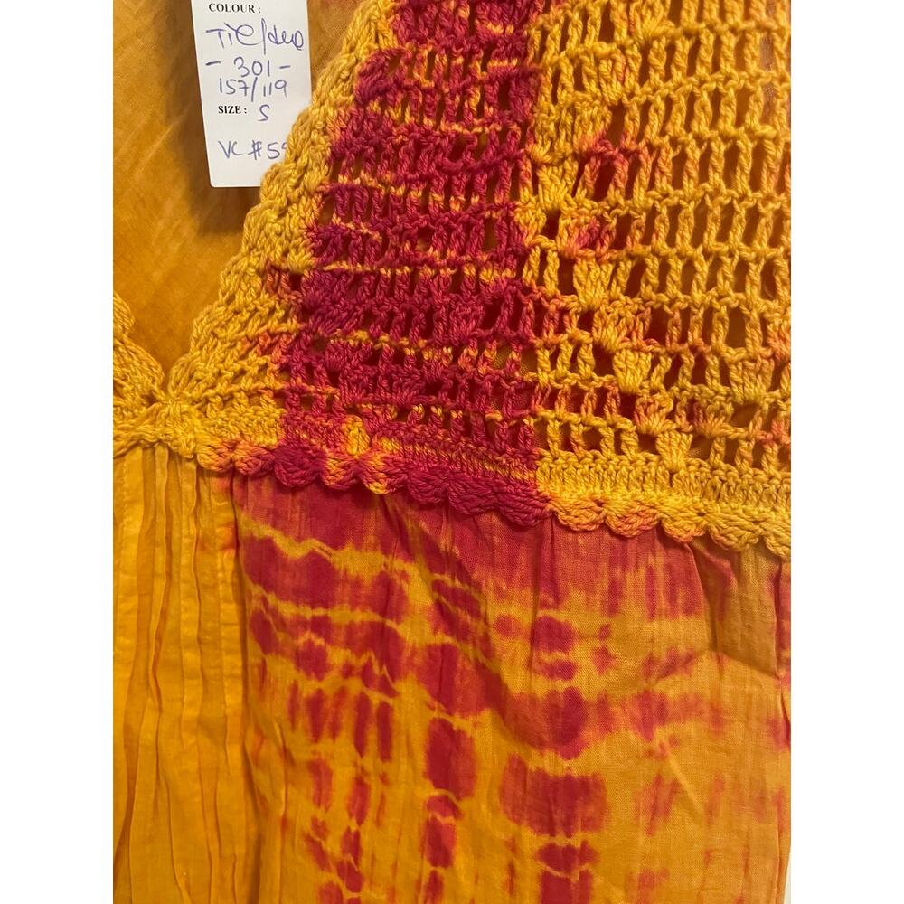 Chaudry Tie Dye Size Small NWT